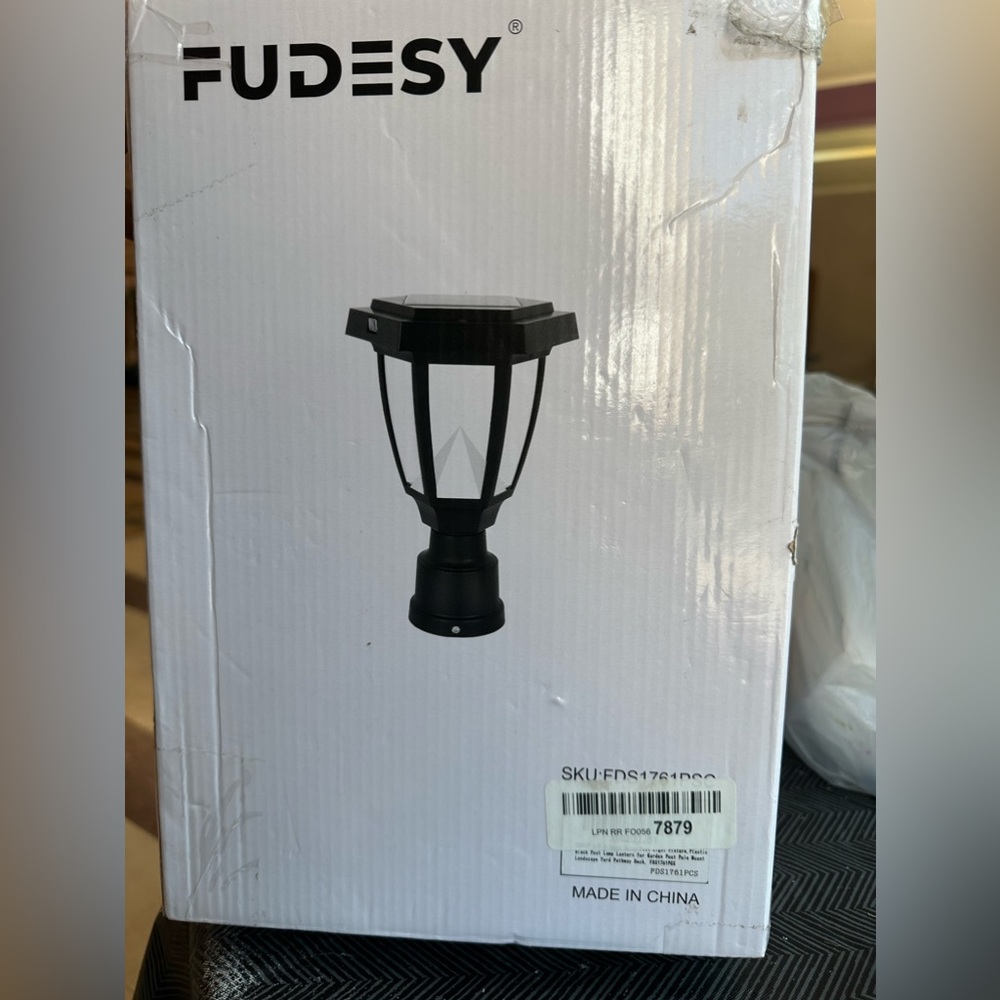 FUDESY LED Outdoor Solar Post Light Fixture